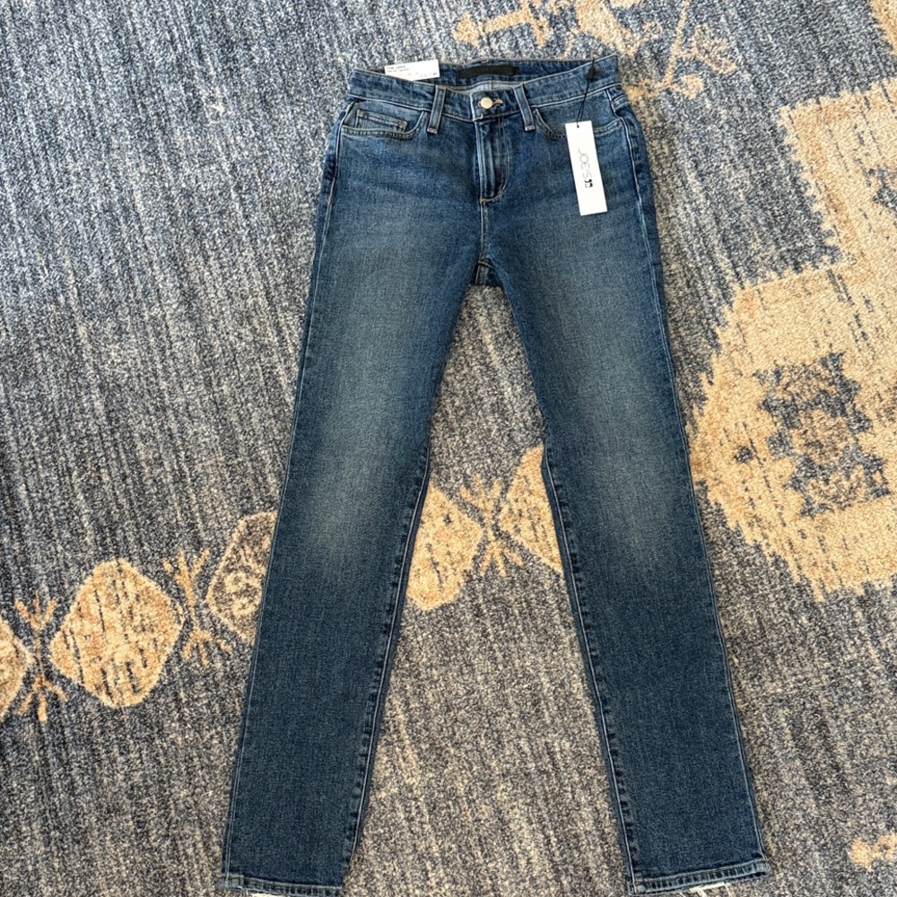 Joe's Jeans The Lara Mid Rise Cigarette
